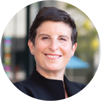 Lisa Fain Headshot
